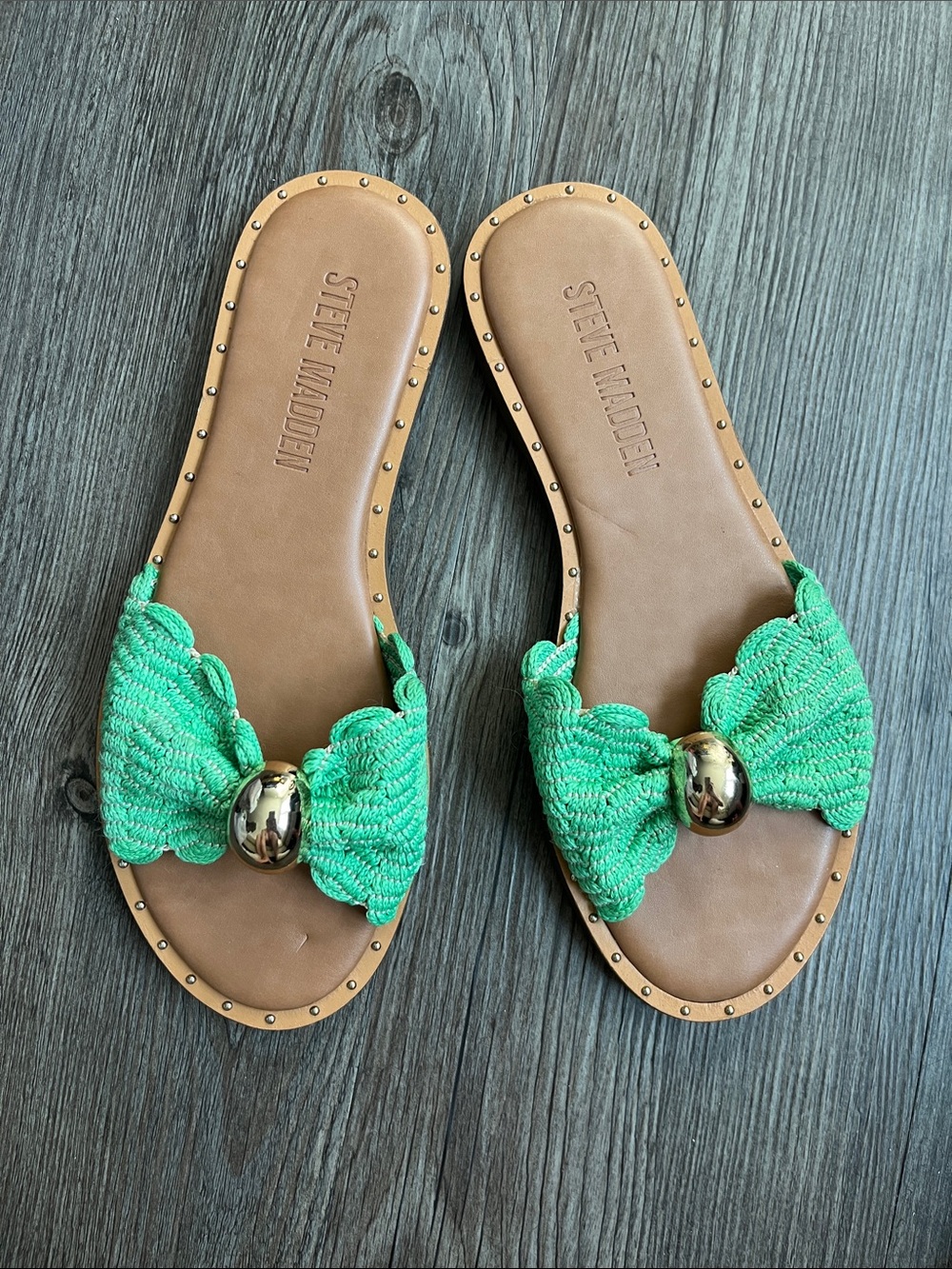 STEVE MADDEN Green Crochet Bow Slide Sandals with Gold Accent